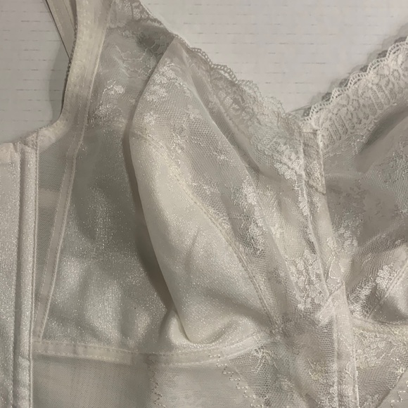 𝅺VINTAGE Carnival full figure bra size 44 D- good condition - Picture 3 of 14